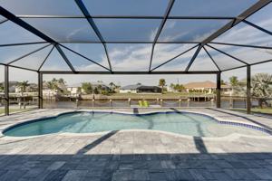 featured image of 5201 Forbes Ter #1