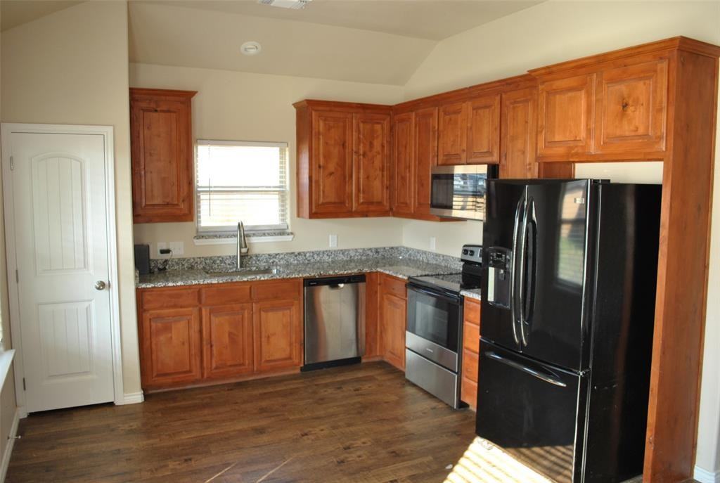 412 Dewitt St #412 - Photo 5 of 17