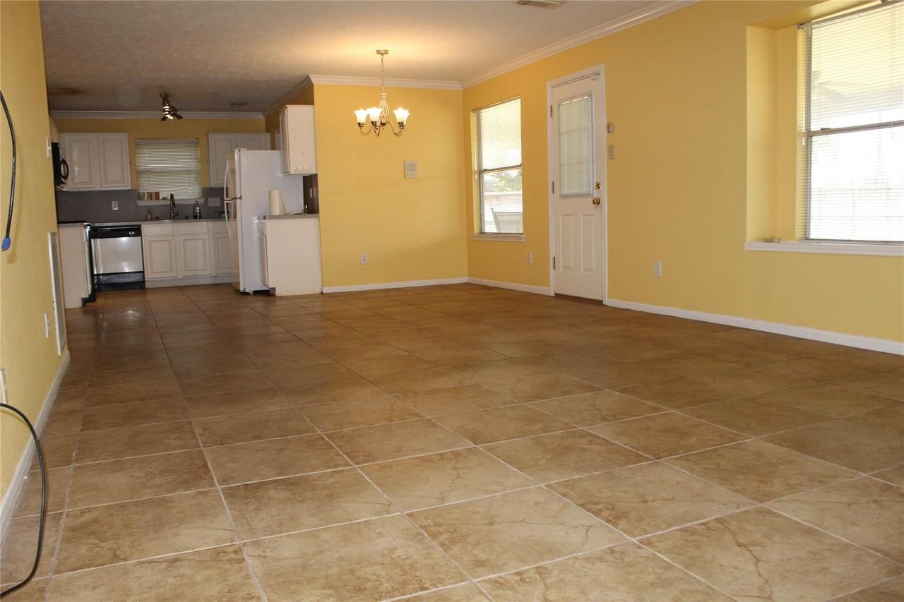 14611 Crosshaven Dr #14611 - Photo 3 of 17