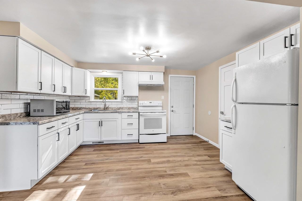 Cottage Grove Ave #483 - Photo 3 of 17