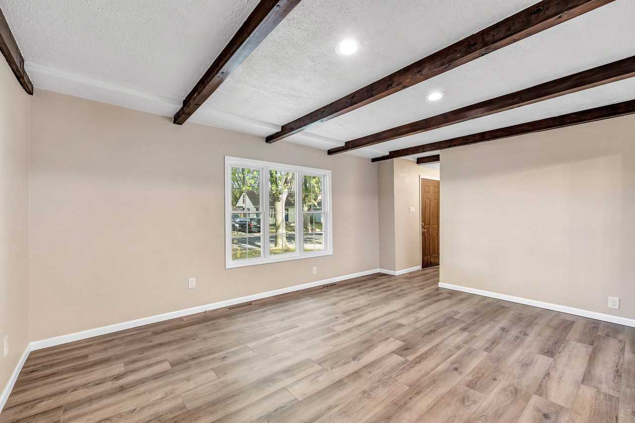 Cottage Grove Ave #483 - Photo 6 of 17