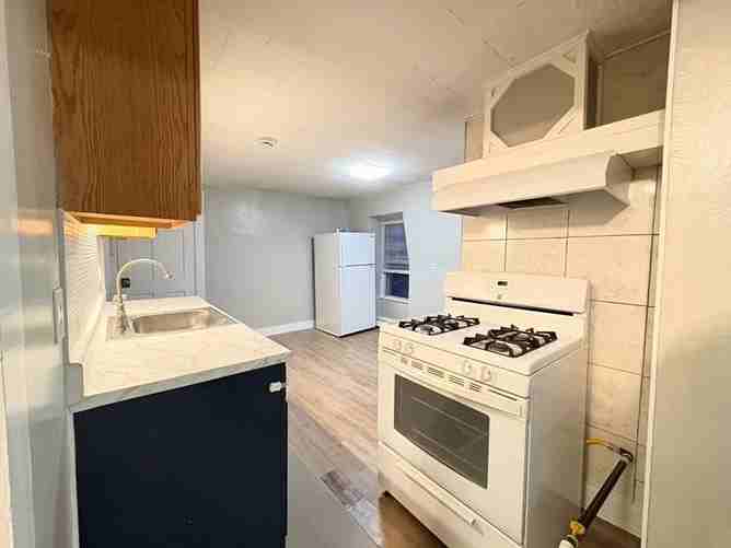 72 Wales St #3 - Photo 3 of 21