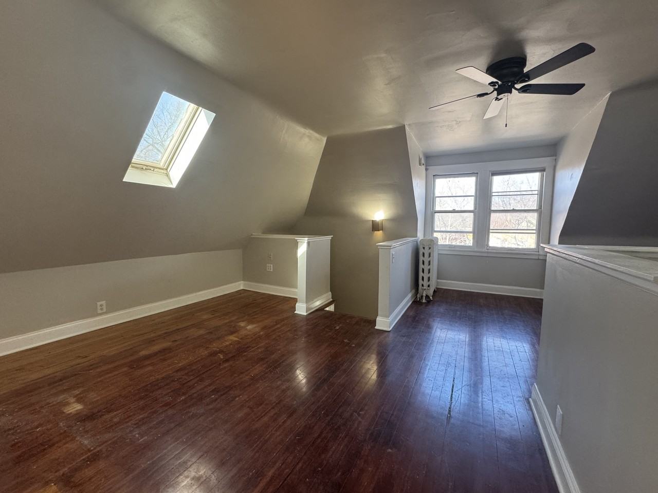 1104 Dempster St #3 - Photo 5 of 11