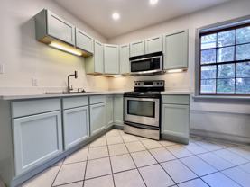 1039 4th St #4 - Photo 1 of 1