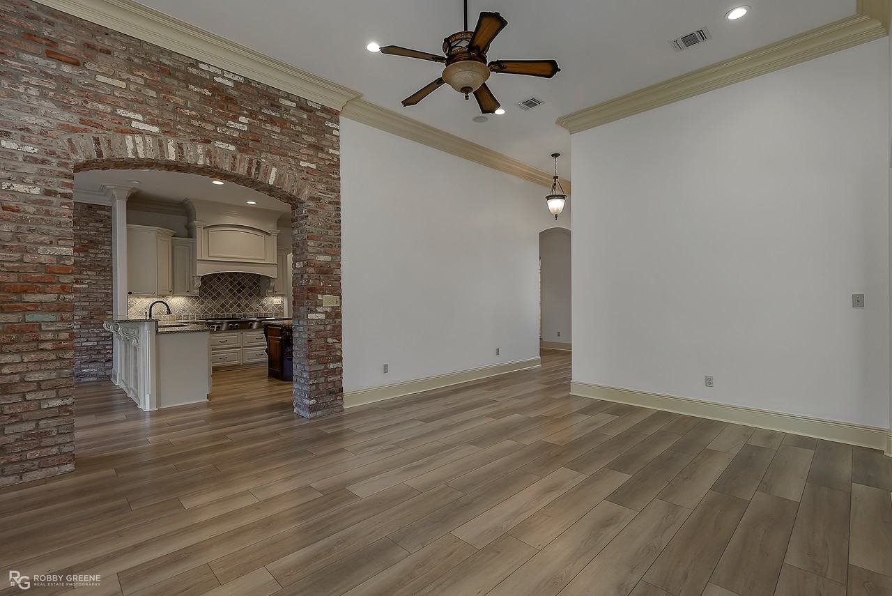 322 Paris Pl #1 - Photo 5 of 27