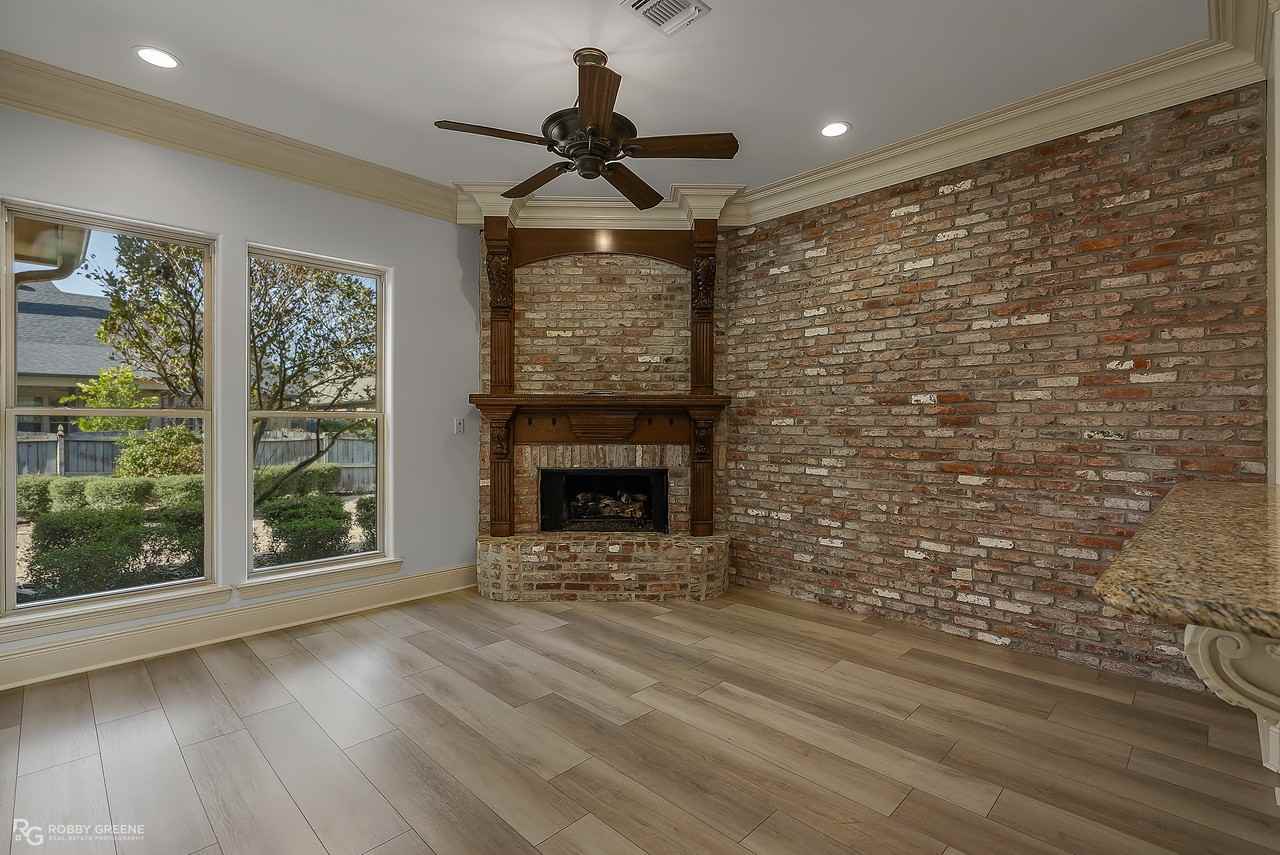 322 Paris Pl #1 - Photo 6 of 27