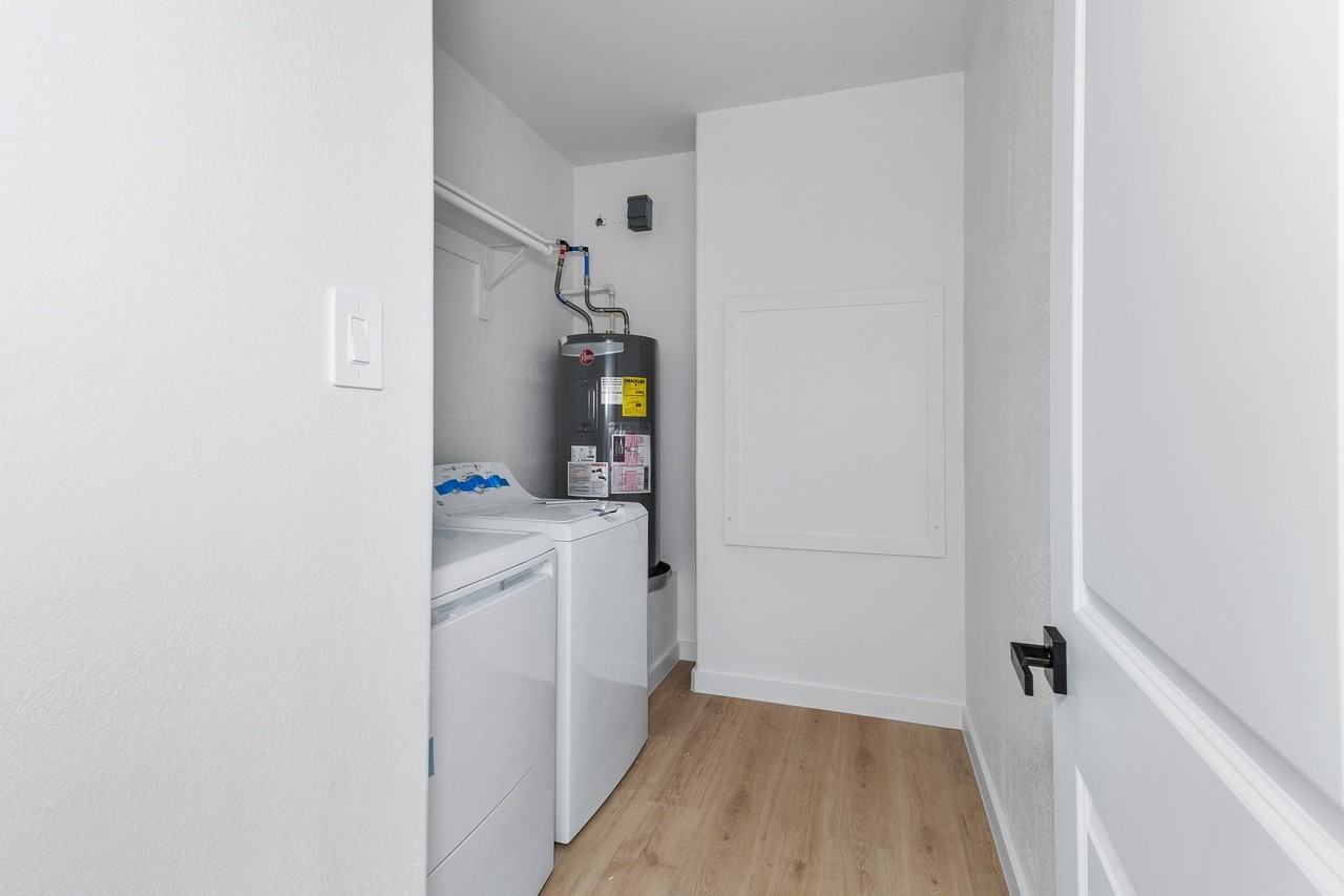 1325 35th St #1325-2 - Photo 6 of 28