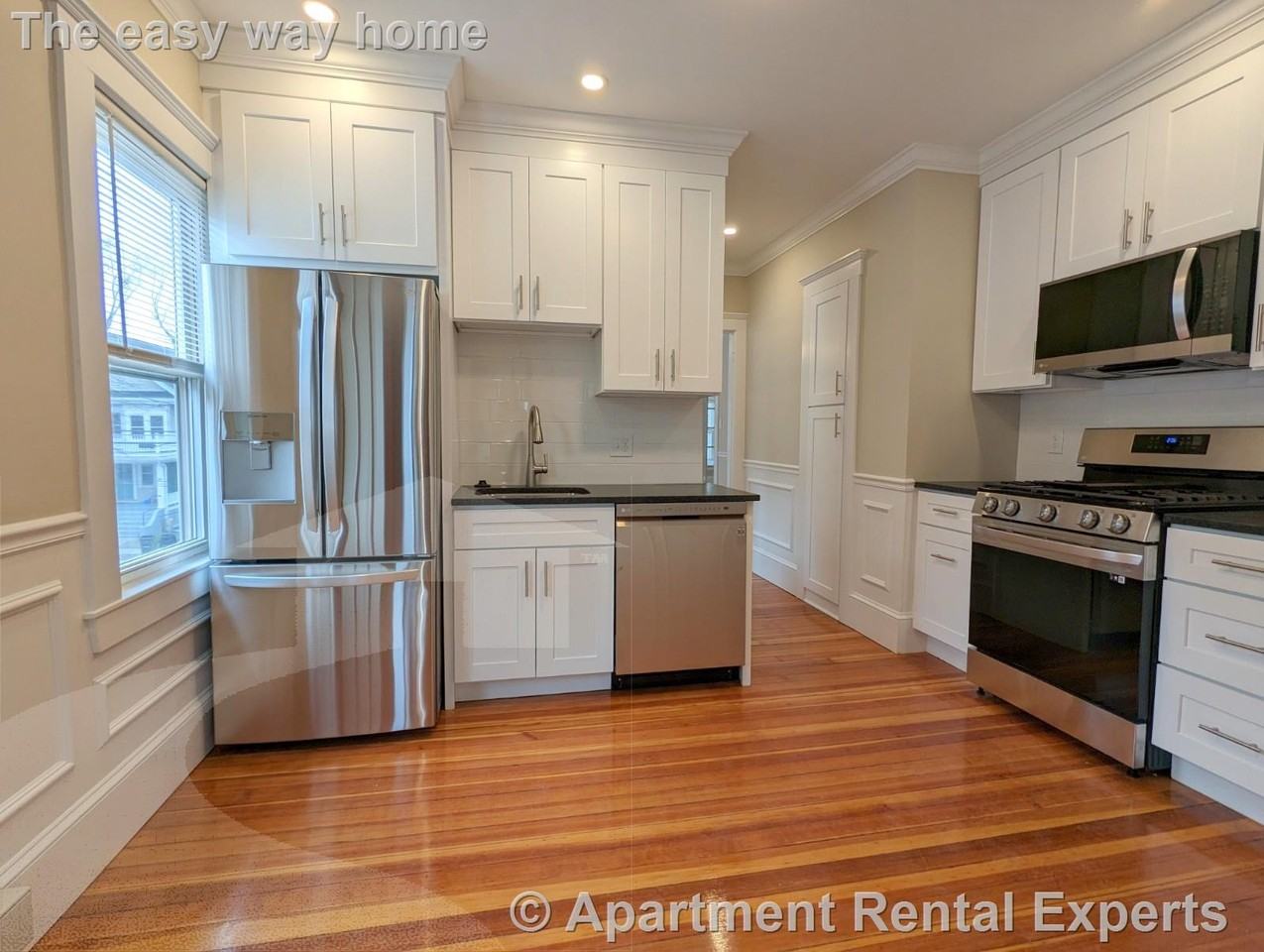 35 Trowbridge St - Photo 2 of 30