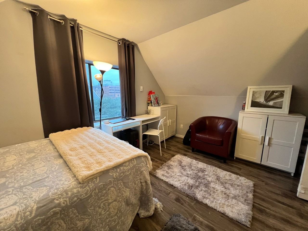 329 East Pender Street - Photo 4 of 27