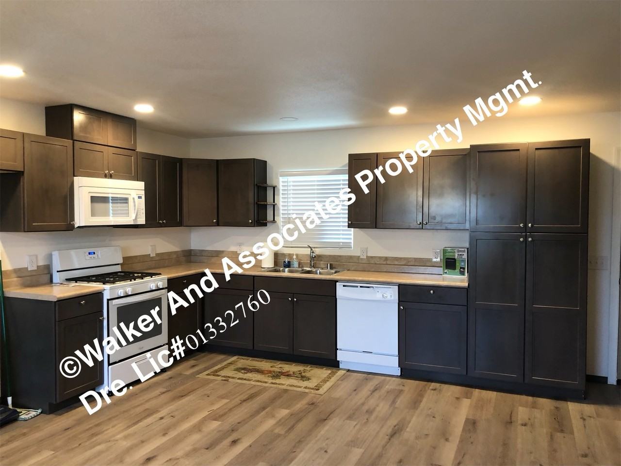 311A Superior St #1 - Photo 3 of 5