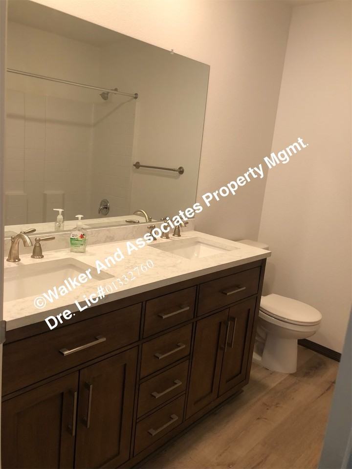 311A Superior St #1 - Photo 4 of 5