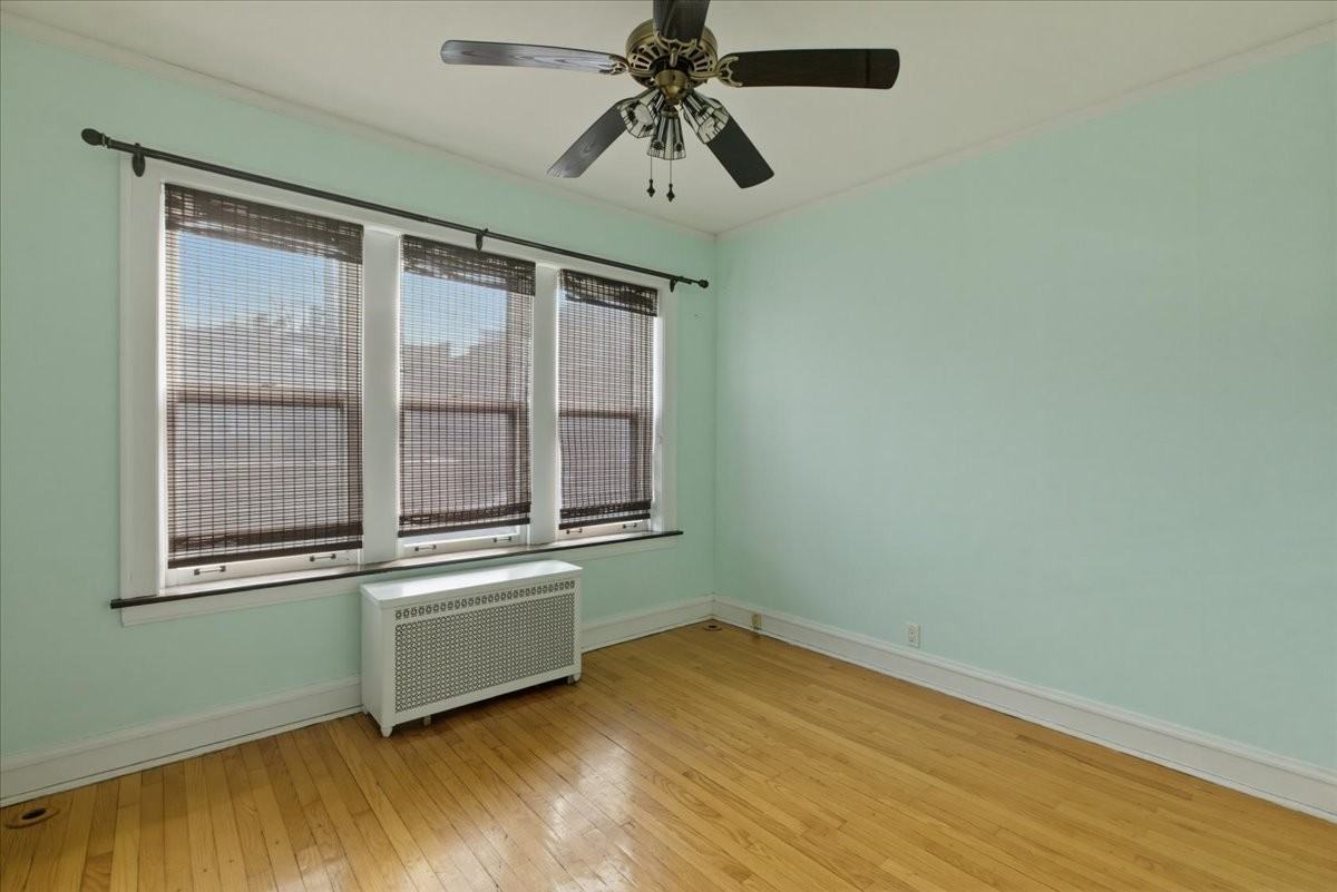 7409 N Claremont Ave #1 - Photo 2 of 12