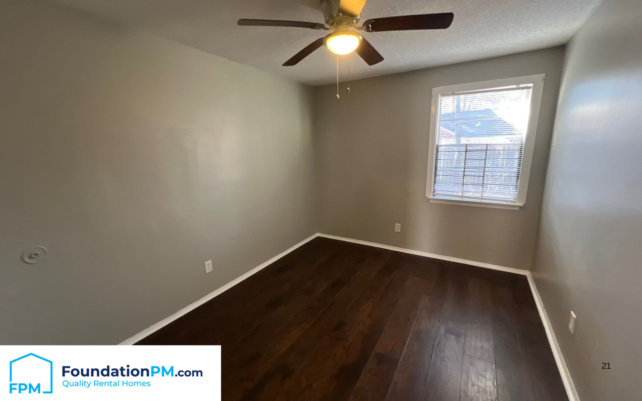 1129 Catalina Road - Photo 4 of 7