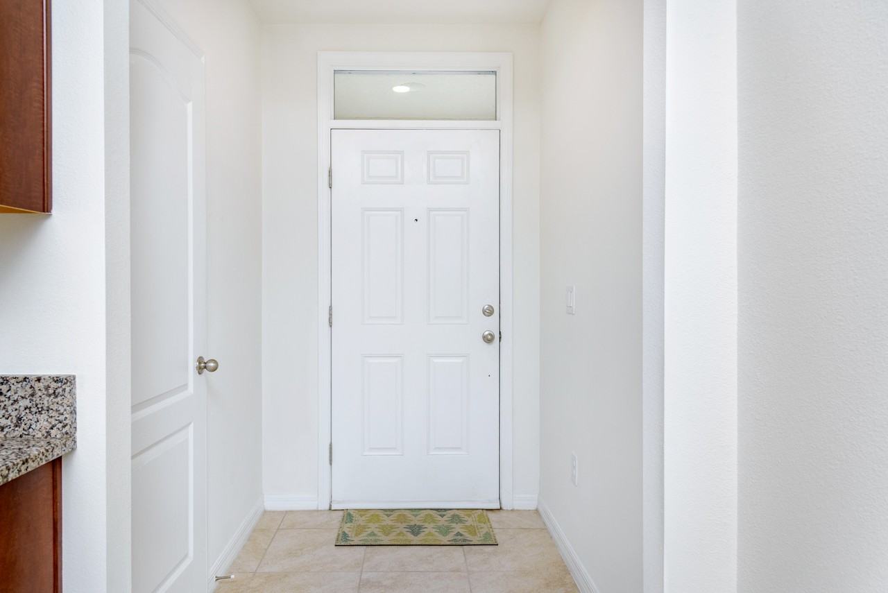 1932 Red Canyon Dr #1 - Photo 5 of 29