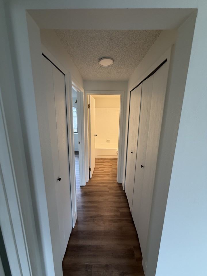 675 Garfield St #1 - Photo 3 of 7