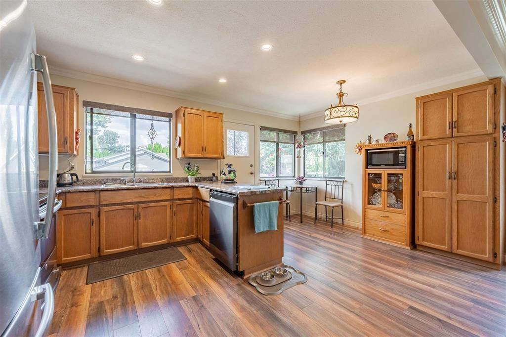 22790 Balabanian Cir Uppr - Photo 5 of 32