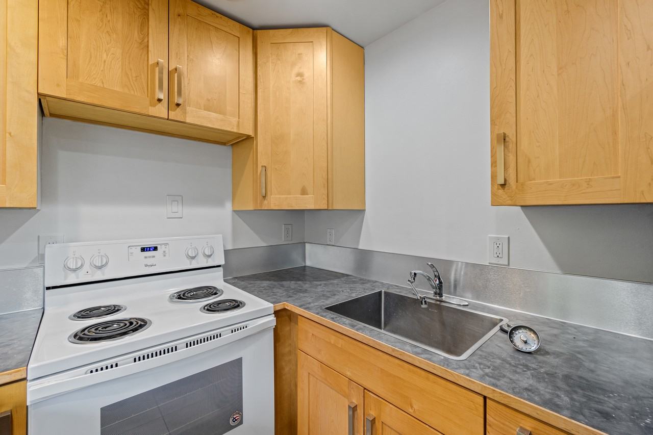 1320 14th Avenue South // Garden Apartments - Photo 3 of 50