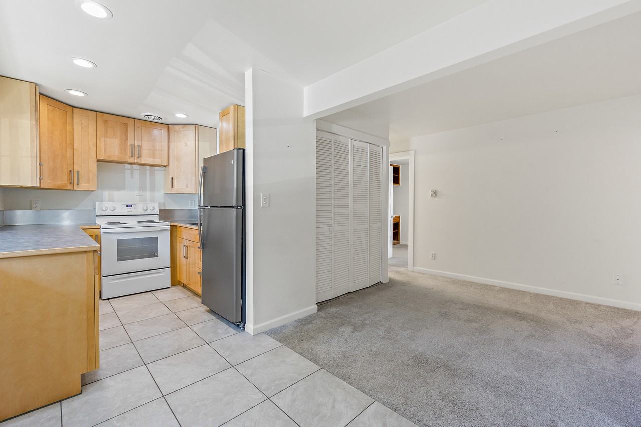 1320 14th Avenue South // Garden Apartments - Photo 4 of 50