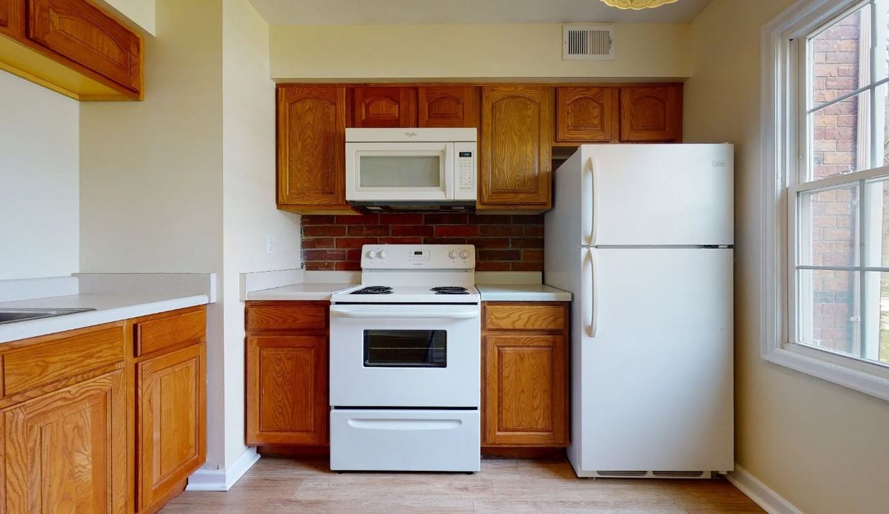 Carriage Hill Townhomes - Photo 5 of 14