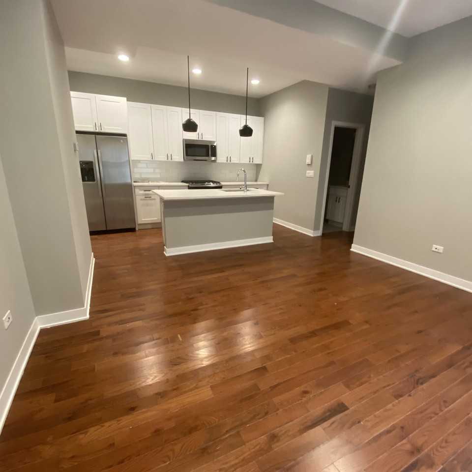 1315 -17 West Carmen Avenue - Photo 2 of 40