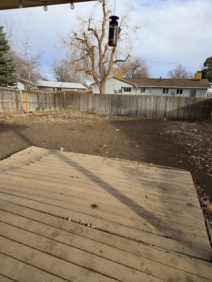 9040 - Photo 3 of 10