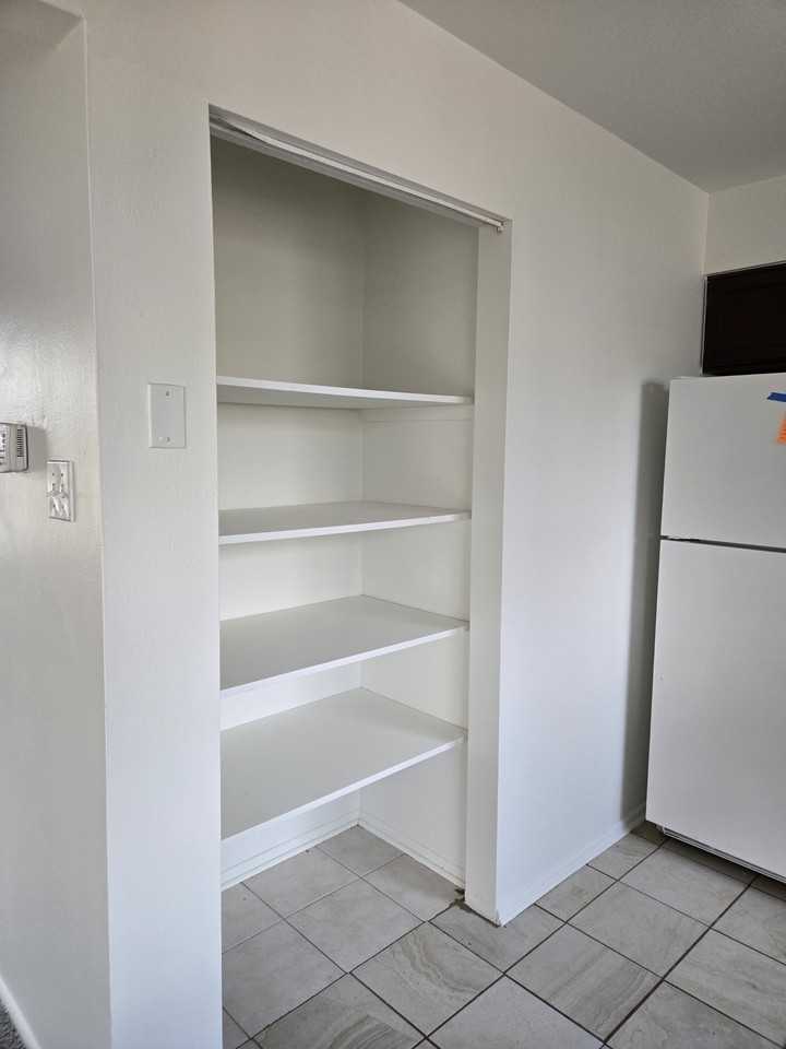 9040 - Photo 4 of 10