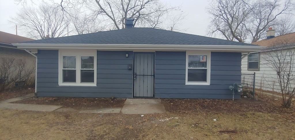 5955 North 79th Street - Photo 2 of 13