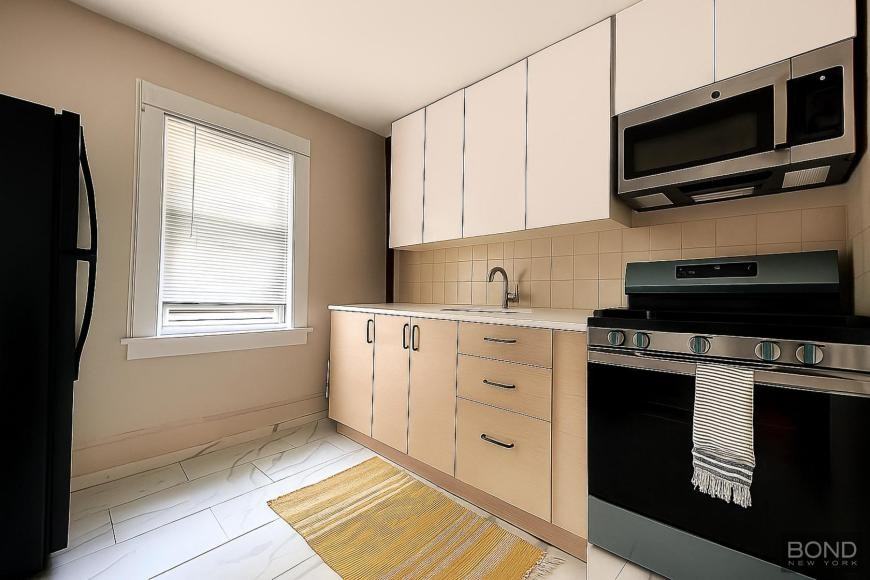 9045 207th St - Photo 3 of 4
