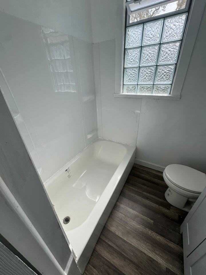 3716 Beatrice Drive - Photo 4 of 11