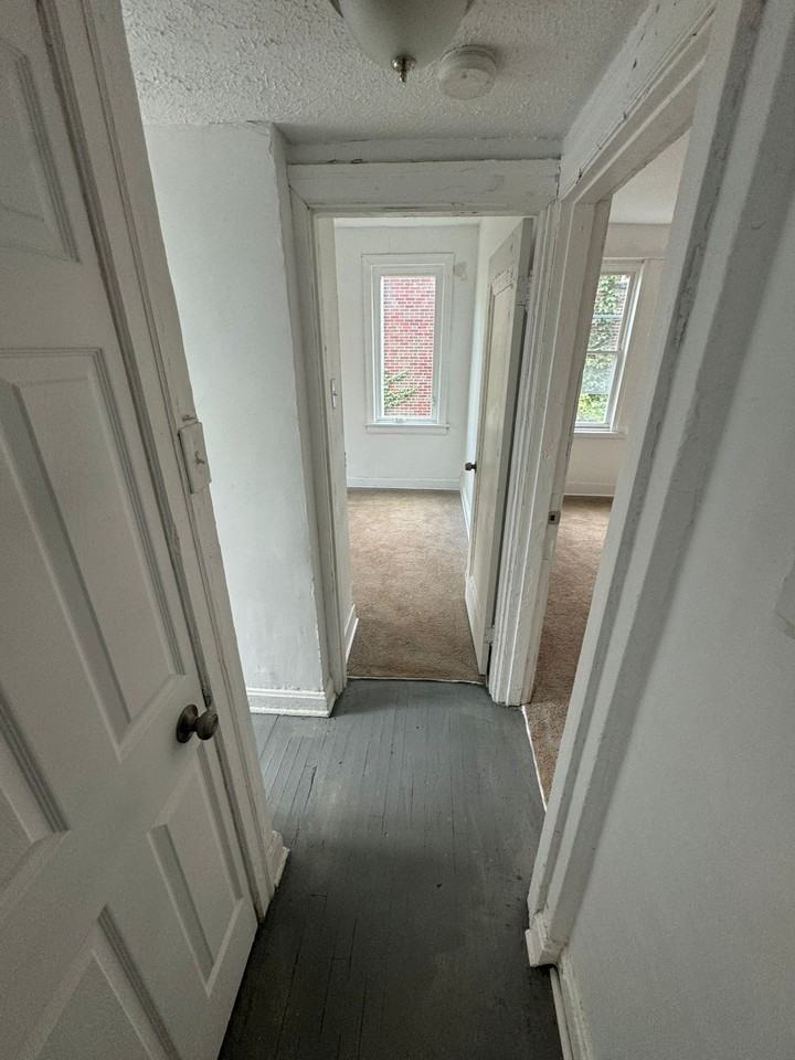 3716 Beatrice Drive - Photo 7 of 11