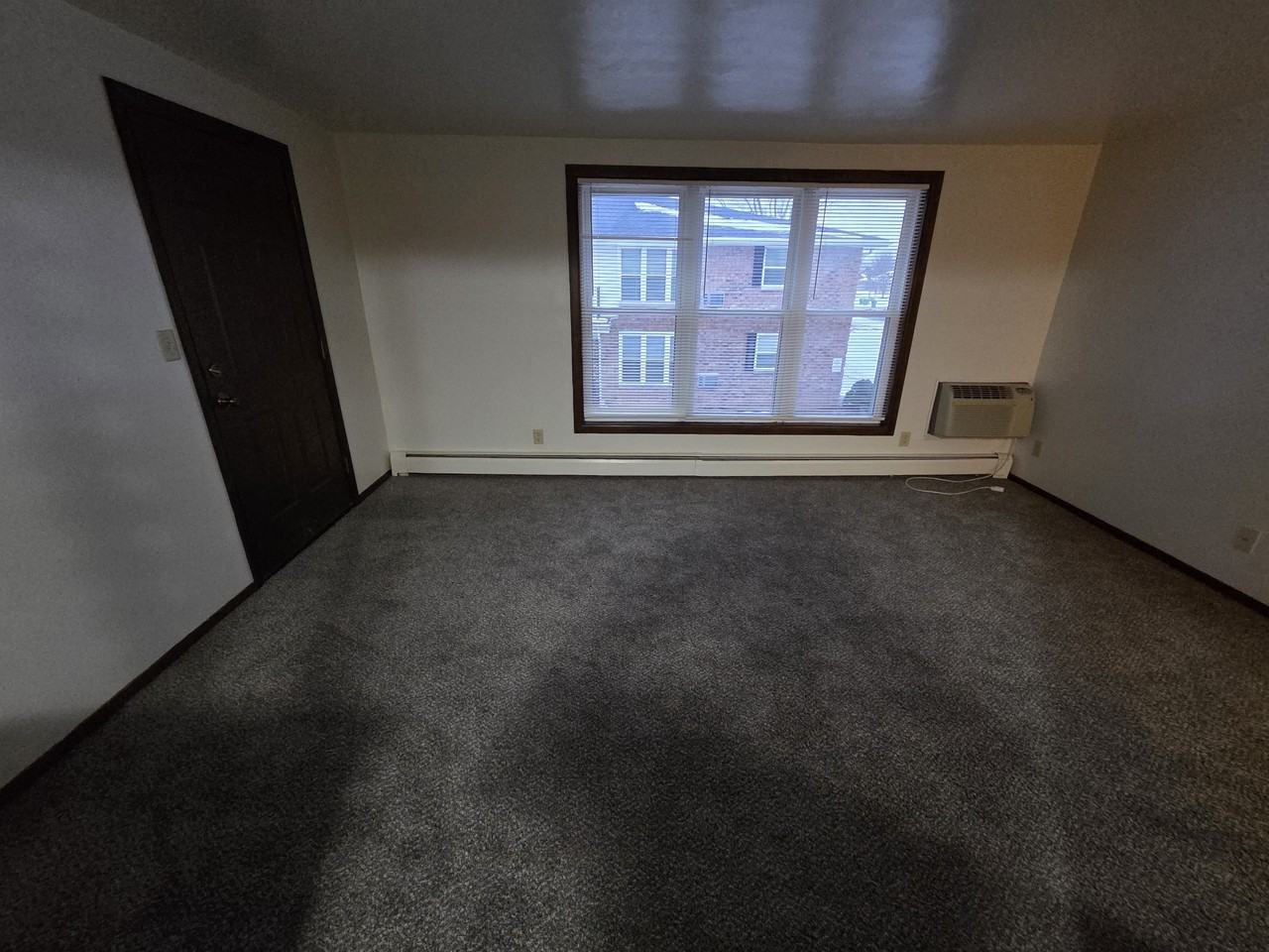 733 Chapel View - Photo 4 of 8