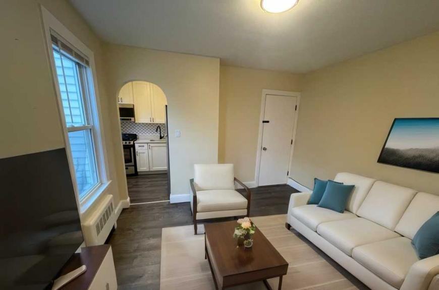 87 Winthrop St - Photo 6 of 10