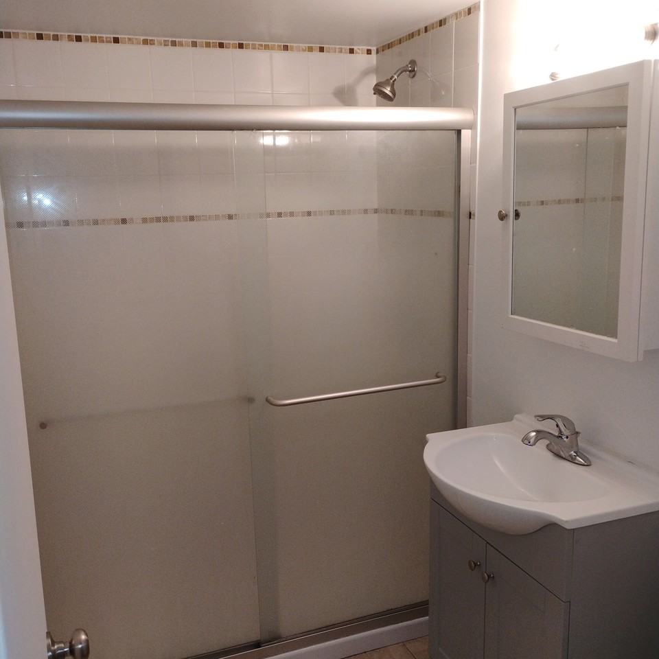 190-192 South Allen Street - Photo 2 of 7