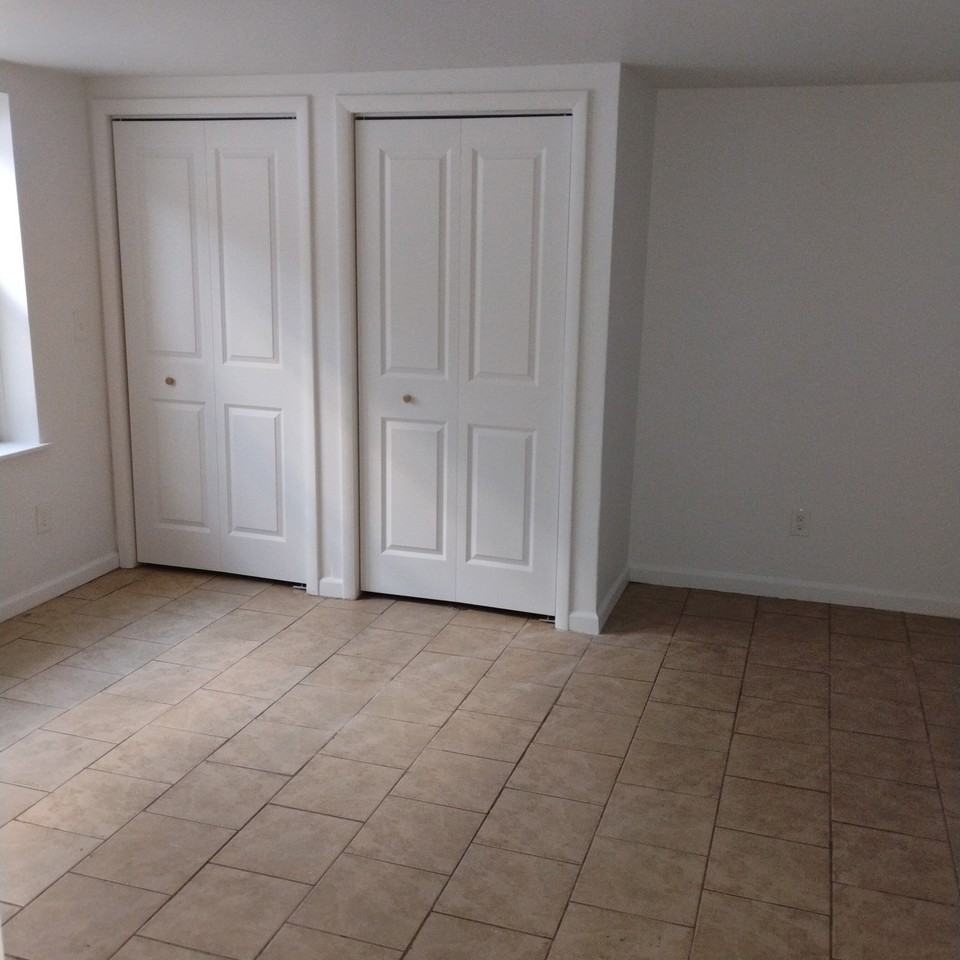 190-192 South Allen Street - Photo 3 of 7