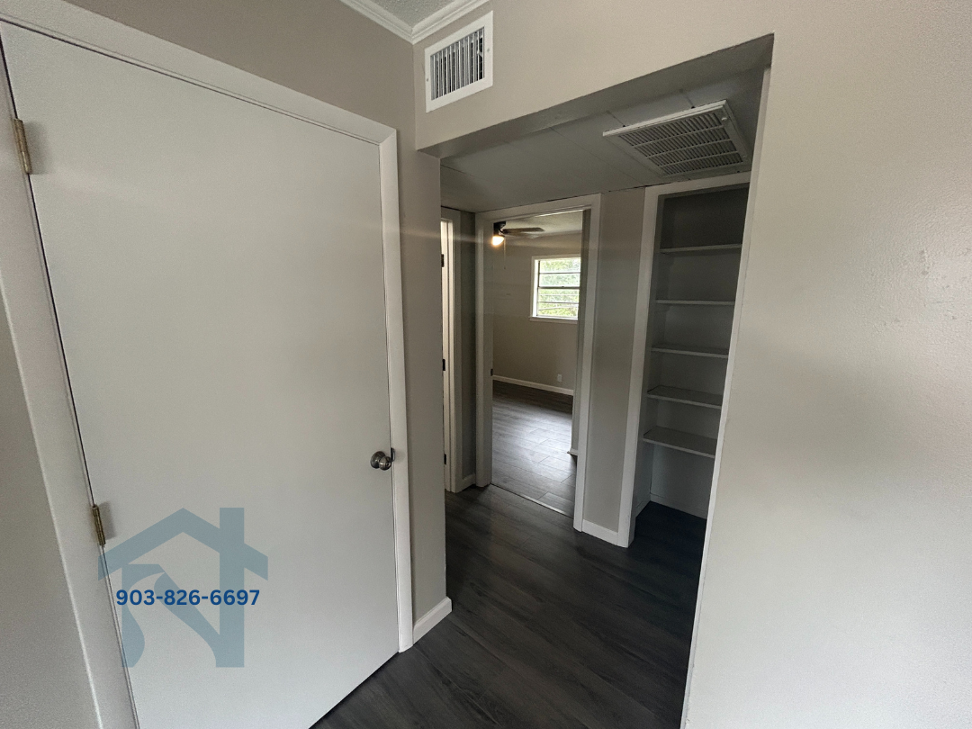 Water Oak 302 Houston Street - Photo 5 of 11