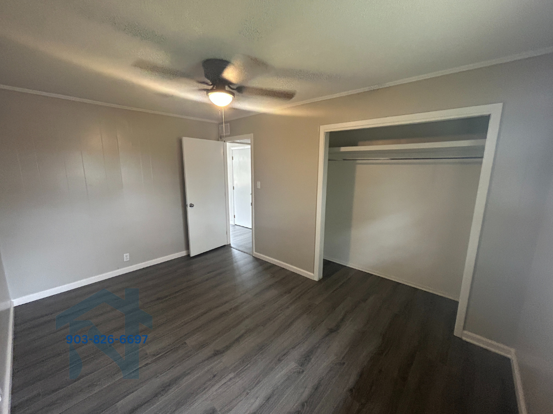 Water Oak 302 Houston Street - Photo 7 of 11