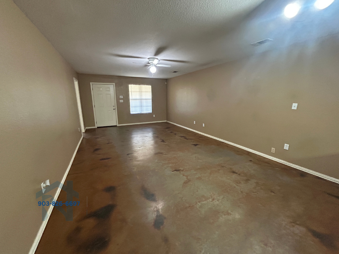 Cardinal Lane Duplexes - Photo 6 of 13