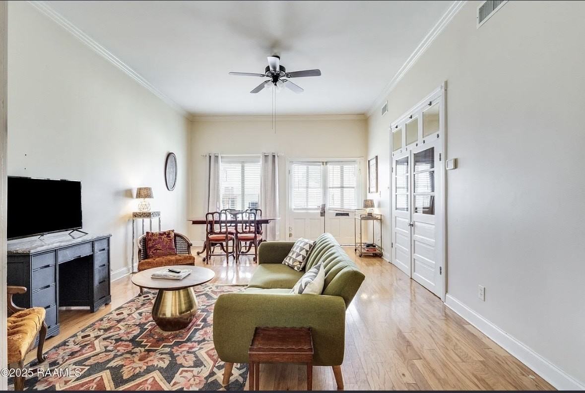 105 Washington Street - Photo 3 of 22