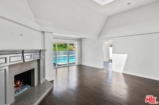 18133 Wakecrest Dr - Photo 3 of 8