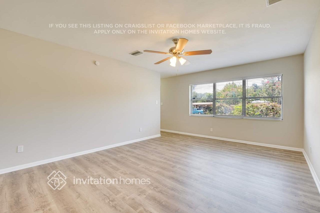 6330 Maney Dr S - Photo 6 of 30