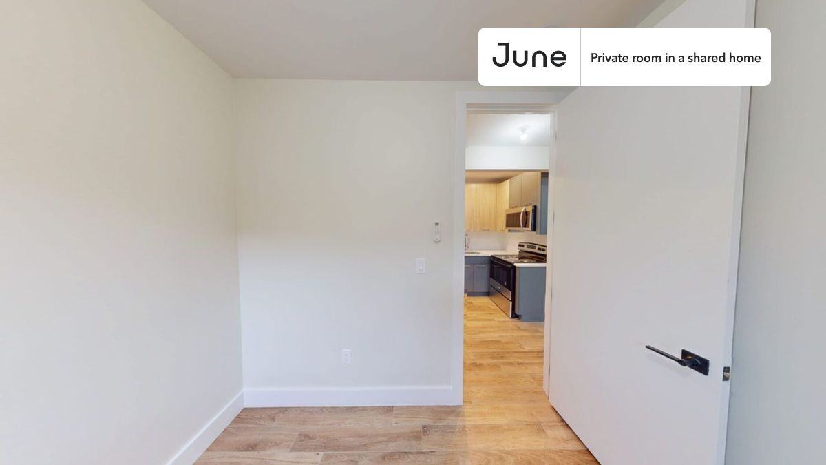 1580 Prospect Pl #A - Photo 4 of 14