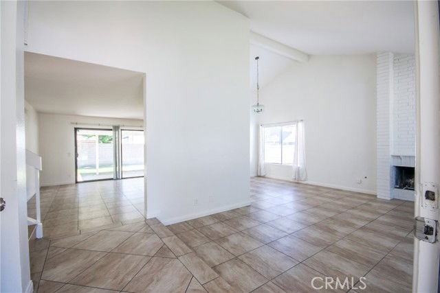 19541 Ditmar Ln - Photo 2 of 8