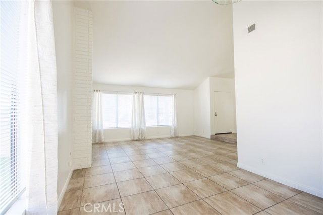 19541 Ditmar Ln - Photo 6 of 8