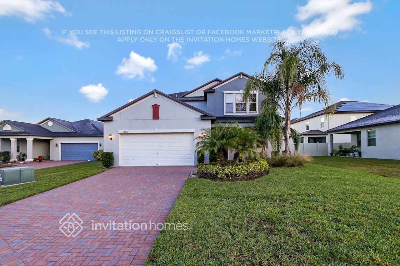 24860 Lambrusco Loop - Photo 2 of 30