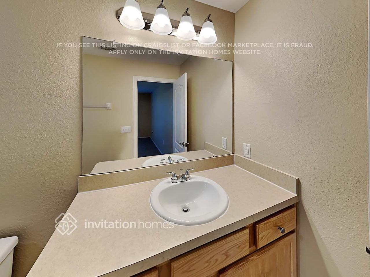 6885 Heatherbrook Dr - Photo 6 of 9