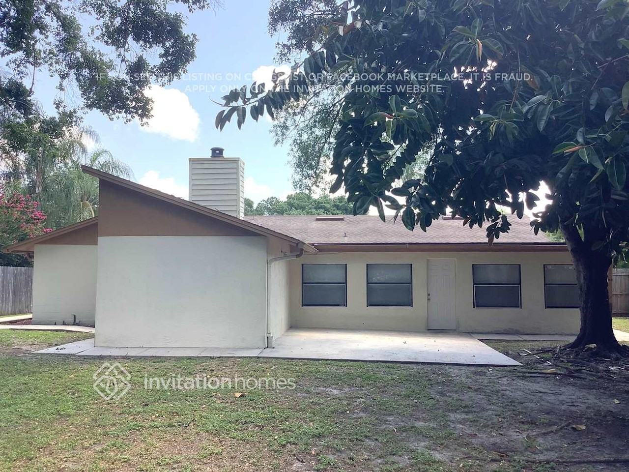 1415 Woodstork Dr - Photo 2 of 3