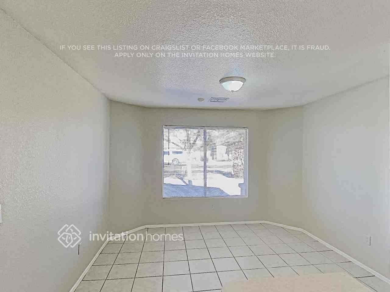 2527 E Wier Ave - Photo 5 of 15