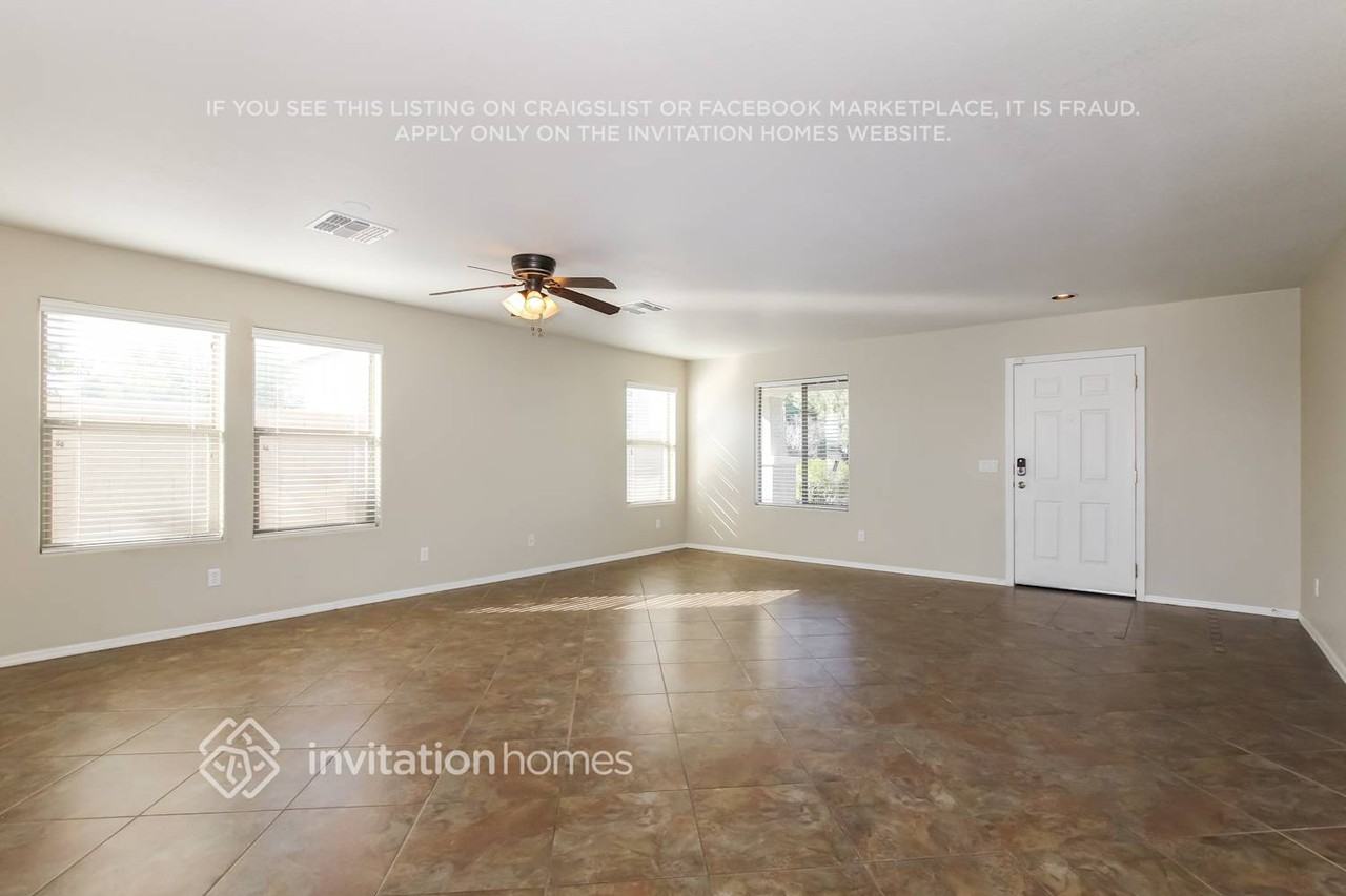 6419 W Seldon Ln - Photo 4 of 19