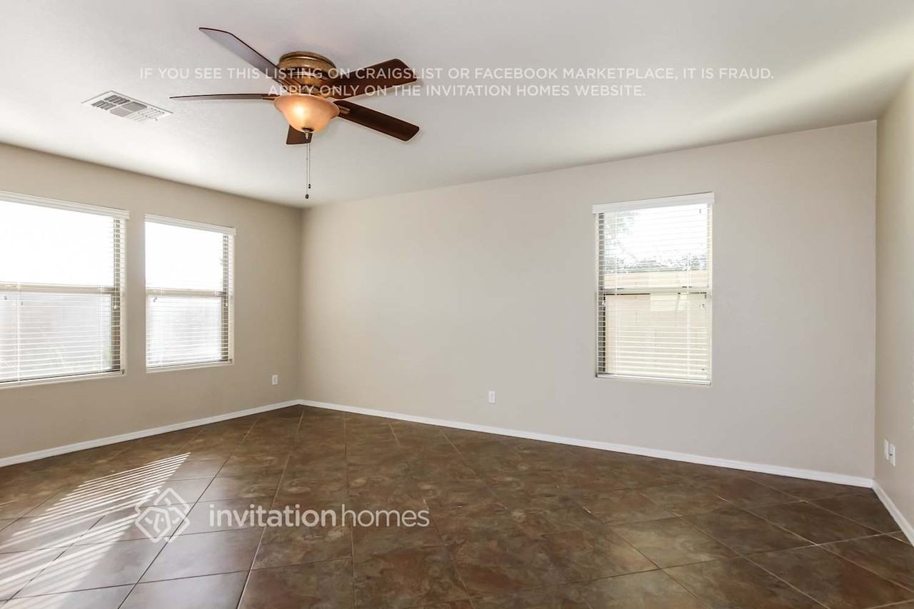 6419 W Seldon Ln - Photo 5 of 19