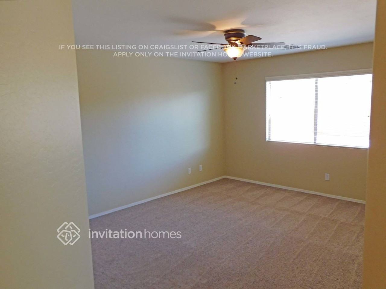 14703 N 148th Ave - Photo 4 of 11